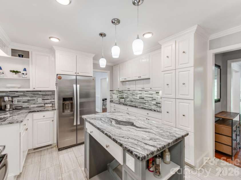 7124 Ridge Lane Road, Charlotte, NC 28262.  MLS# CAR4411281, YatesRealty ID 46708. 