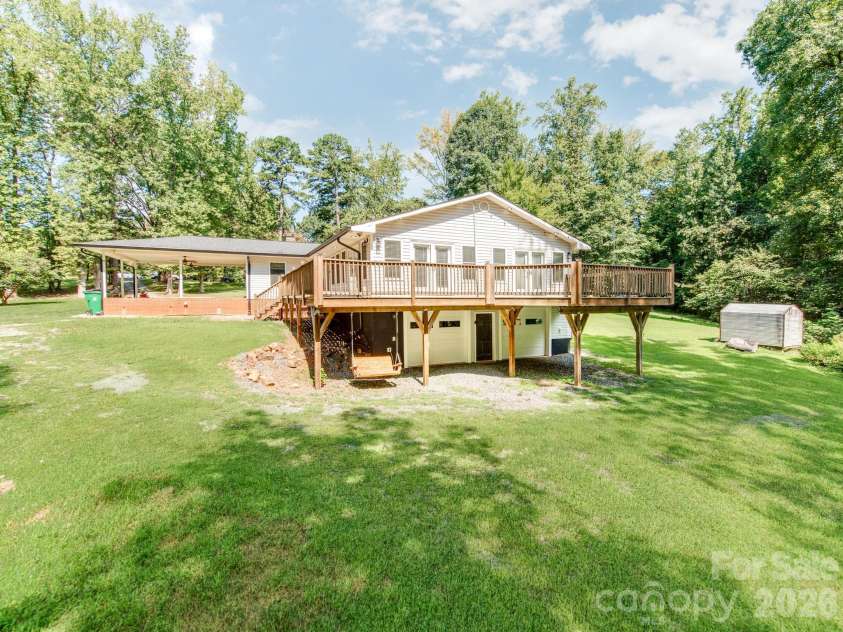7124 Ridge Lane Road, Charlotte, NC 28262.  MLS# CAR4411281, YatesRealty ID 46708. 