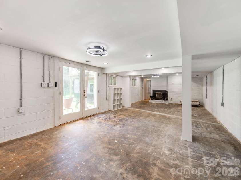 7124 Ridge Lane Road, Charlotte, NC 28262.  MLS# CAR4411281, YatesRealty ID 46708. 