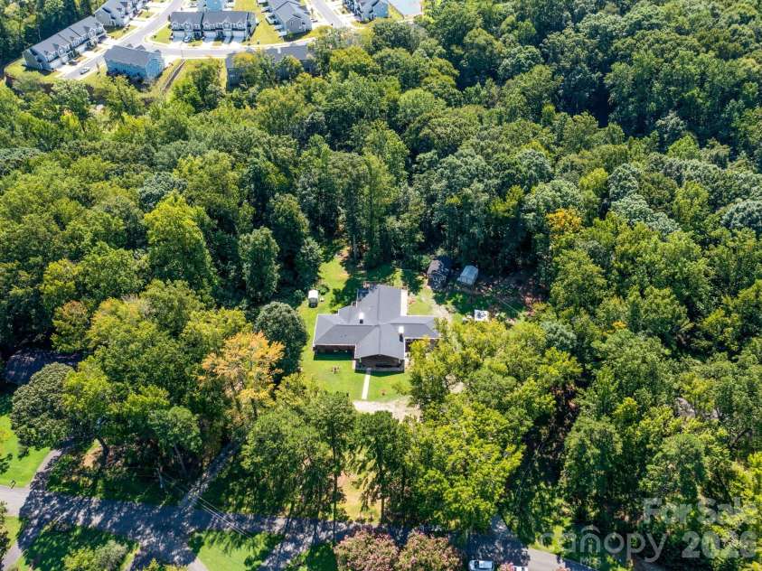 7124 Ridge Lane Road, Charlotte, NC 28262.  MLS# CAR4411281, YatesRealty ID 46708. 