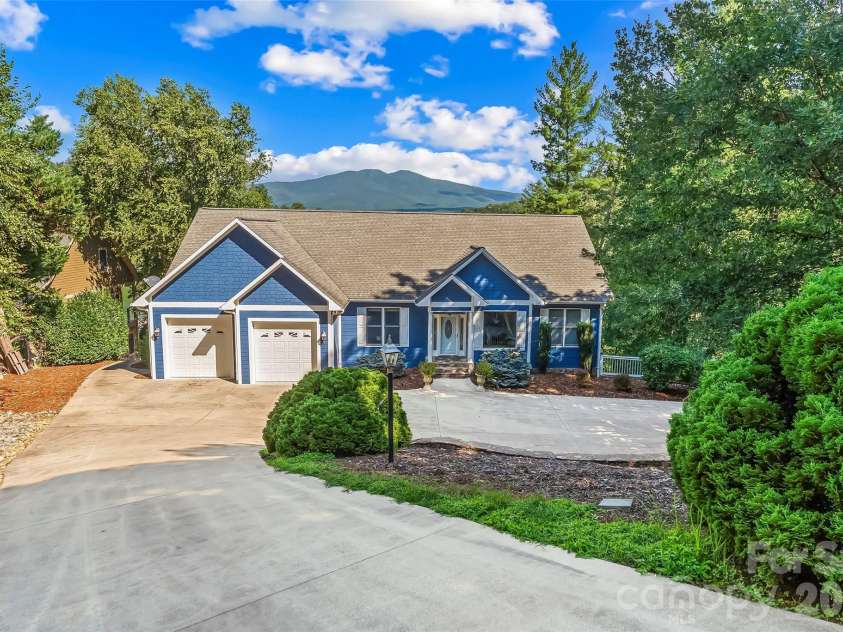 705 Waters Edge Drive, Nebo, NC 28761.  MLS# CAR4416637, YatesRealty ID 46710. 