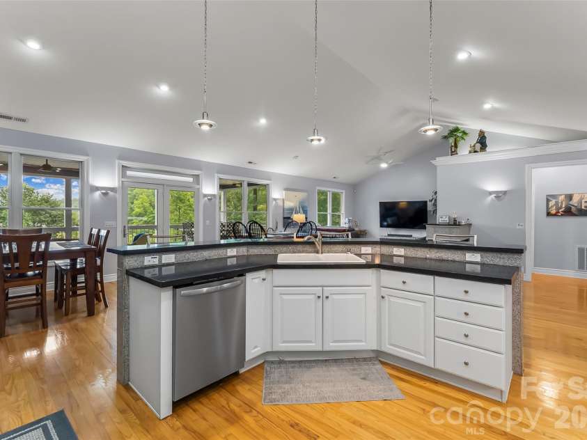 705 Waters Edge Drive, Nebo, NC 28761.  MLS# CAR4416637, YatesRealty ID 46710. 
