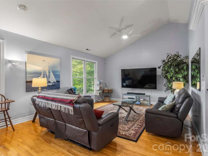 705 Waters Edge Drive, Nebo, NC 28761.  MLS# CAR4416637, YatesRealty ID 46710. 