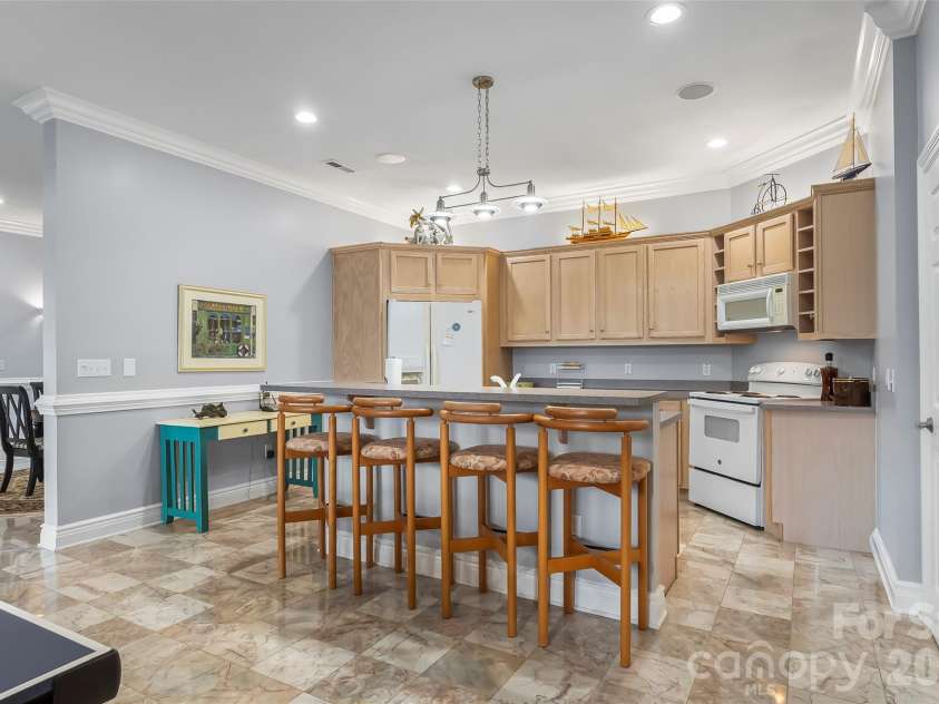 705 Waters Edge Drive, Nebo, NC 28761.  MLS# CAR4416637, YatesRealty ID 46710. 