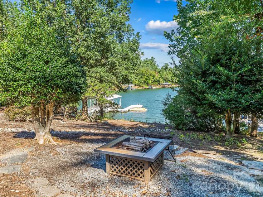705 Waters Edge Drive, Nebo, NC 28761.  MLS# CAR4416637, YatesRealty ID 46710. 