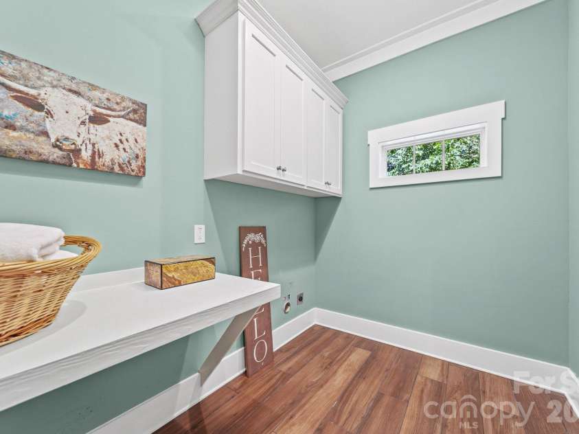 3033 Dodsworth Drive, Cramerton, NC 28032.  MLS# CAR4418023, YatesRealty ID 46712. 
