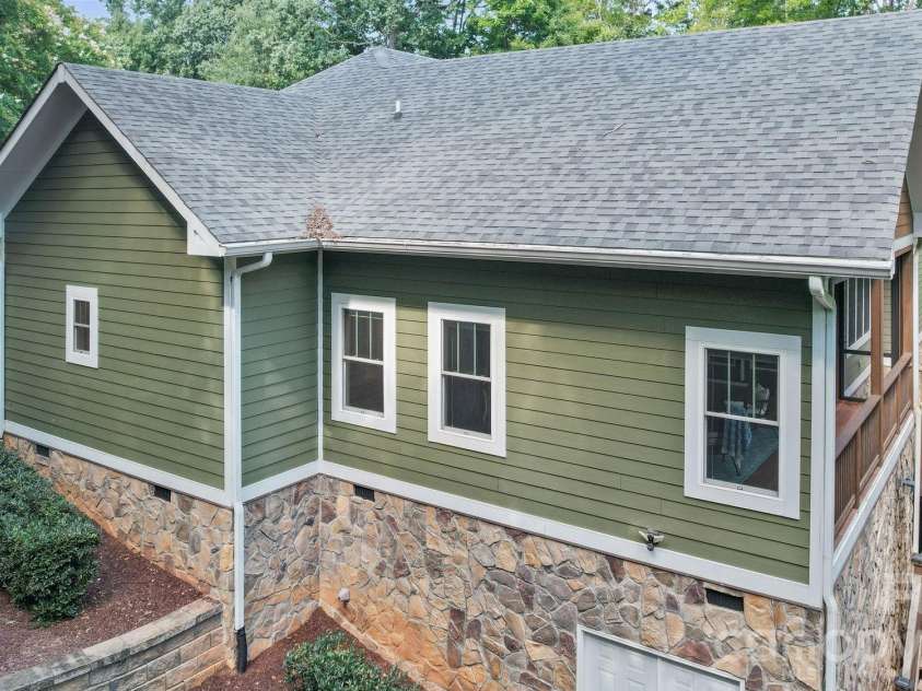 3033 Dodsworth Drive, Cramerton, NC 28032.  MLS# CAR4418023, YatesRealty ID 46712. 