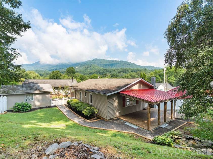 151 Meadow Street, Waynesville, NC 28786.  MLS# CAR4409488, YatesRealty ID 46713. 