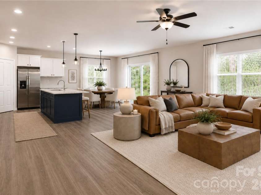2231 Dardan Woods Drive, Charlotte, NC 28215.  MLS# CAR4418121, YatesRealty ID 46716. 