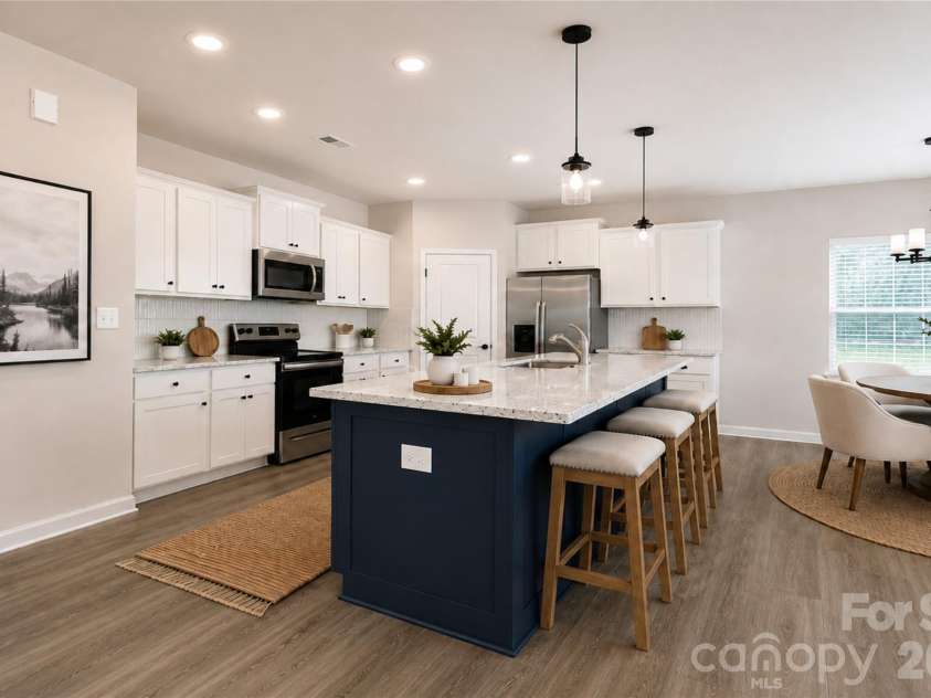 2231 Dardan Woods Drive, Charlotte, NC 28215.  MLS# CAR4418121, YatesRealty ID 46716. 
