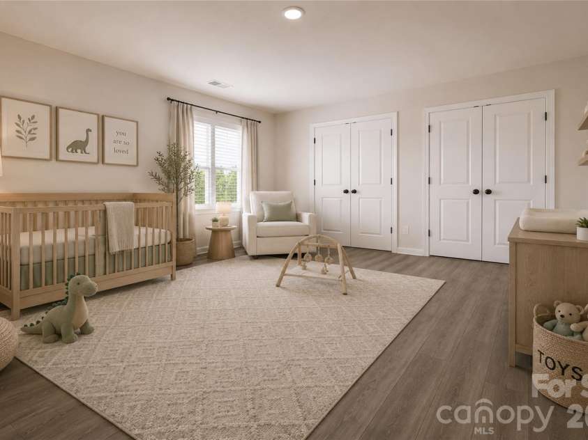 2231 Dardan Woods Drive, Charlotte, NC 28215.  MLS# CAR4418121, YatesRealty ID 46716. 