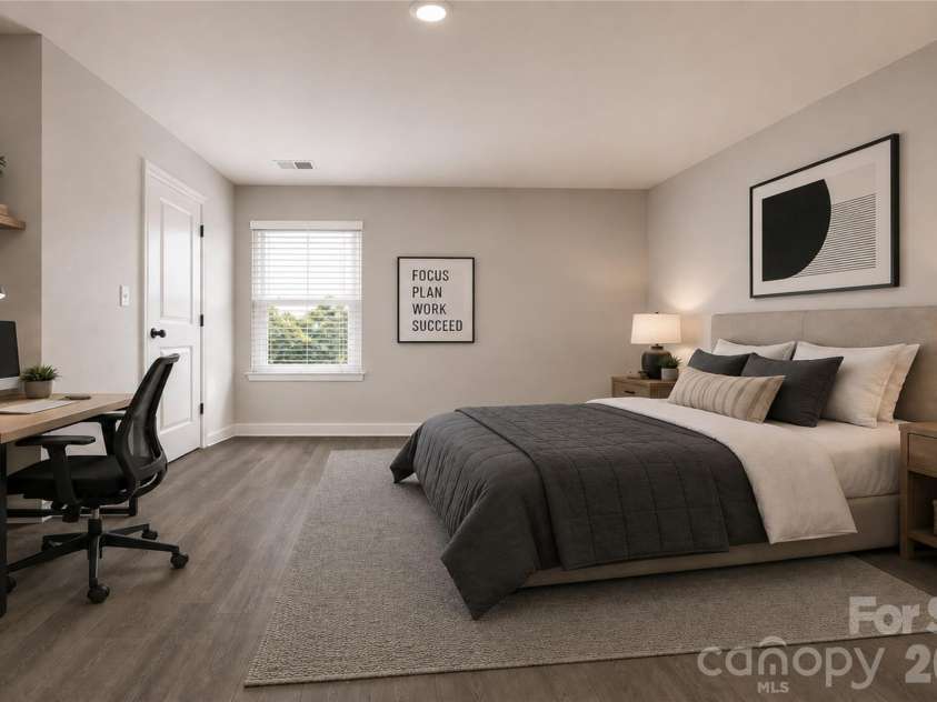 2231 Dardan Woods Drive, Charlotte, NC 28215.  MLS# CAR4418121, YatesRealty ID 46716. 