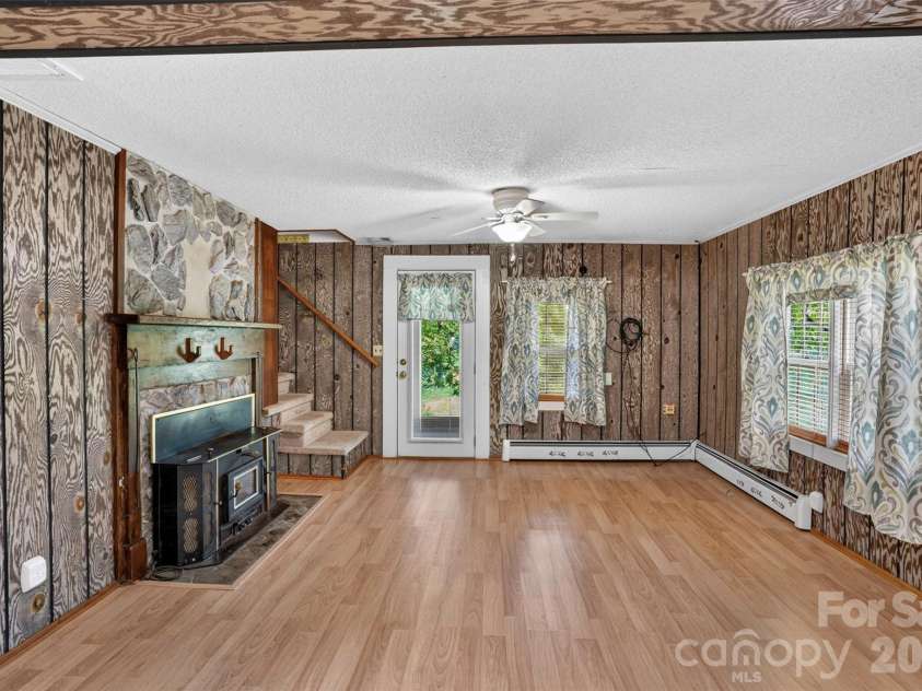 168 Huntley Road, Fletcher, NC 28732.  MLS# CAR4417803, YatesRealty ID 46717. 