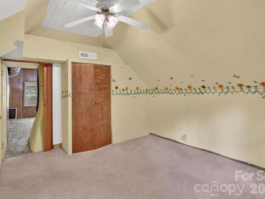 168 Huntley Road, Fletcher, NC 28732.  MLS# CAR4417803, YatesRealty ID 46717. 