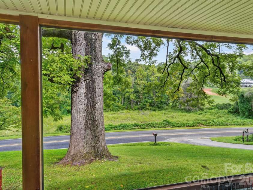 168 Huntley Road, Fletcher, NC 28732.  MLS# CAR4417803, YatesRealty ID 46717. 