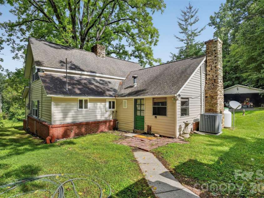 168 Huntley Road, Fletcher, NC 28732.  MLS# CAR4417803, YatesRealty ID 46717. 
