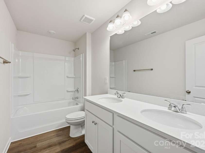 129 Pumice Drive, Statesville, NC 28625.  MLS# CAR4318134, YatesRealty ID 46718. 