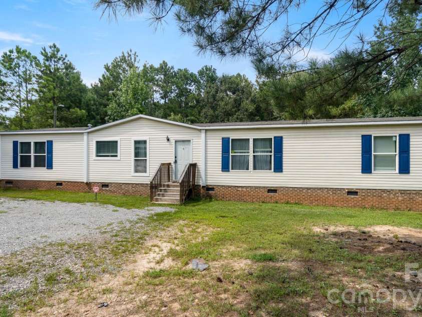602 Preston Brooks Drive, Catawba, SC 29704.  MLS# CAR4415484, YatesRealty ID 46718. Welcome home!