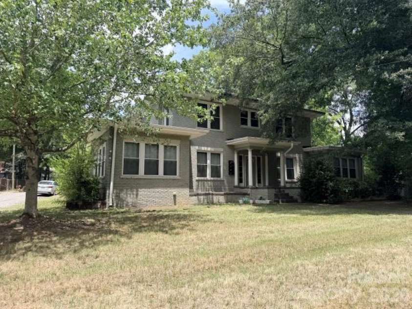 801 Marion Street, Shelby, NC 28150.  MLS# CAR4409851, YatesRealty ID 46719. 