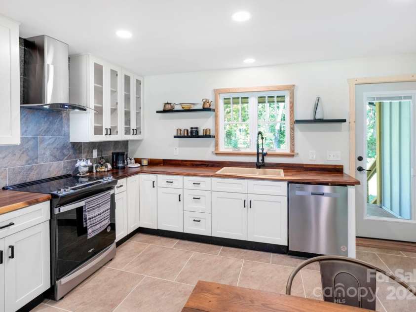 1808 Allens Creek Road, Waynesville, NC 28786.  MLS# CAR4300767, YatesRealty ID 4672. 