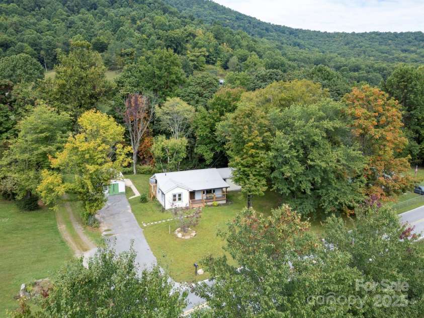1808 Allens Creek Road, Waynesville, NC 28786.  MLS# CAR4300767, YatesRealty ID 4672. 
