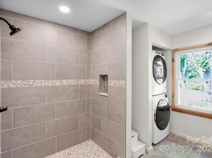 1808 Allens Creek Road, Waynesville, NC 28786.  MLS# CAR4300767, YatesRealty ID 4672. 