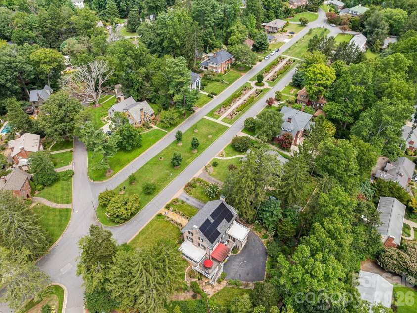 14 Griffing Boulevard, Asheville, NC 28804.  MLS# CAR4413603, YatesRealty ID 46721. 14 Griffing Blvd. A timeless treasure!