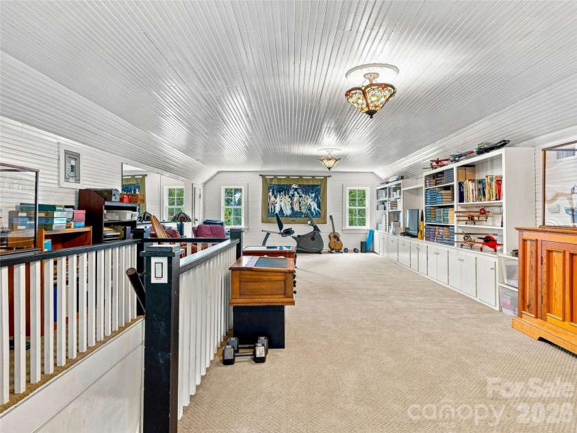 14 Griffing Boulevard, Asheville, NC 28804.  MLS# CAR4413603, YatesRealty ID 46721. 3rd Floor Bonus Room