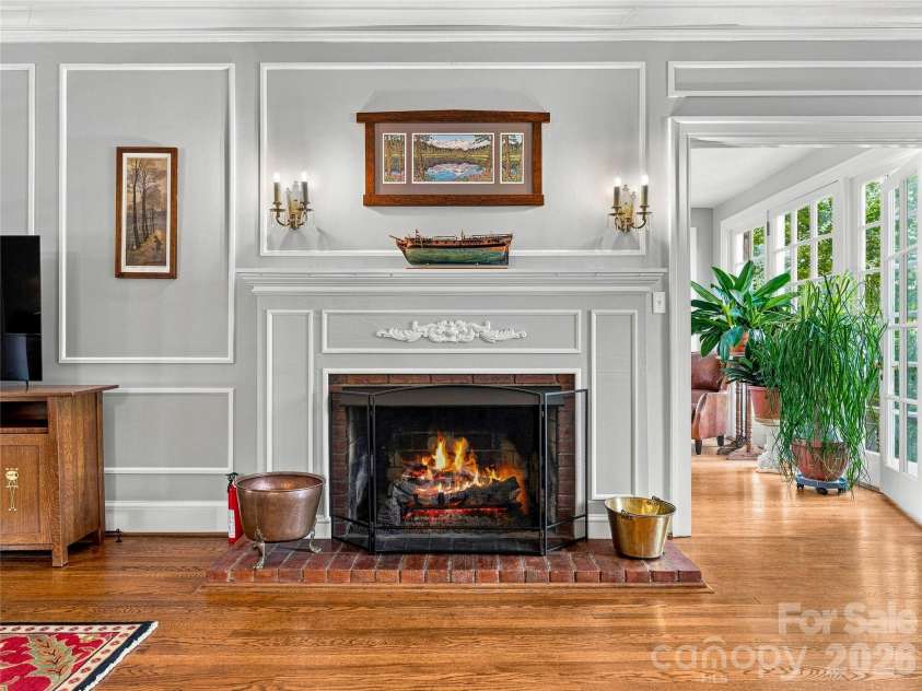 14 Griffing Boulevard, Asheville, NC 28804.  MLS# CAR4413603, YatesRealty ID 46721. Elegant molding and details
