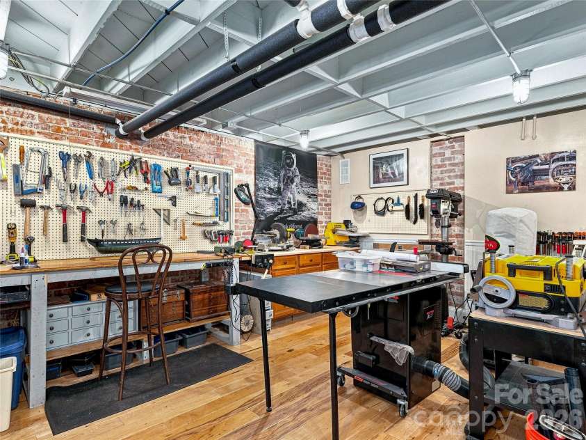 14 Griffing Boulevard, Asheville, NC 28804.  MLS# CAR4413603, YatesRealty ID 46721. Huge workshop on lower level
