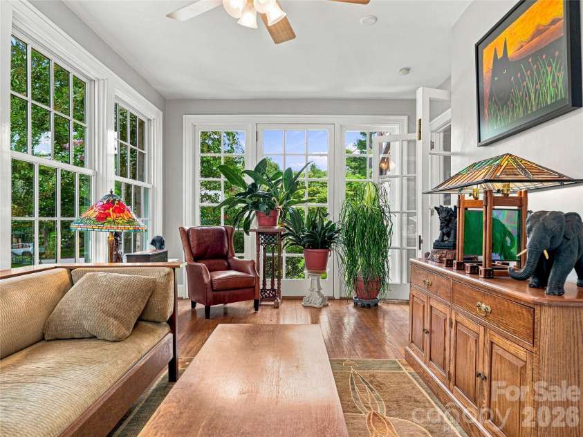 14 Griffing Boulevard, Asheville, NC 28804.  MLS# CAR4413603, YatesRealty ID 46721. Sit and relax in this beautiful room!