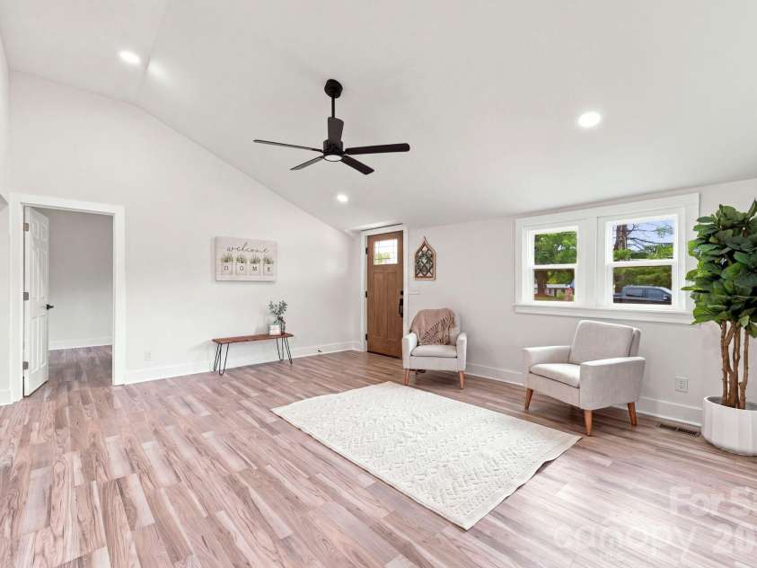 1325 King Road, Salisbury, NC 28146.  MLS# CAR4417819, YatesRealty ID 46722. 