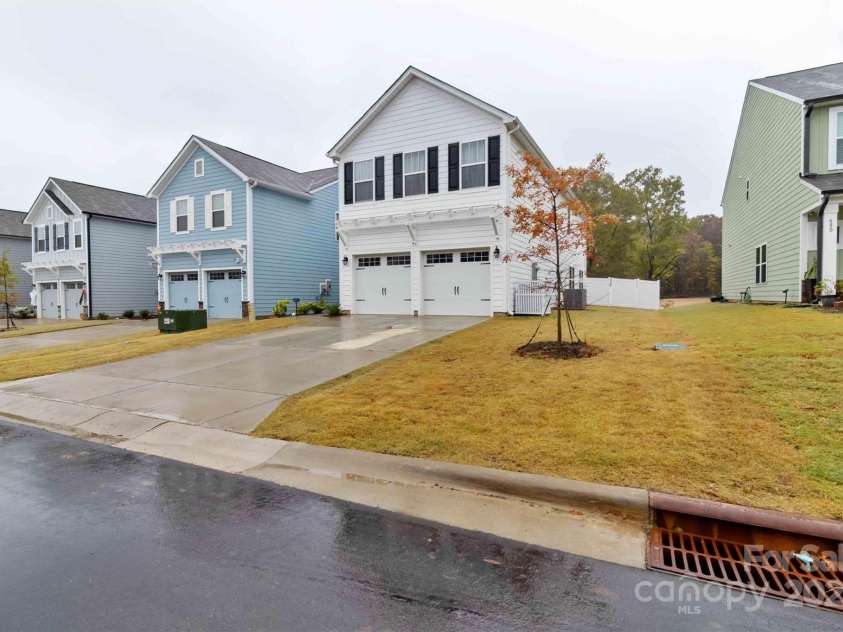 684 Candela Court, York, SC 29745.  MLS# CAR4317232, YatesRealty ID 46724. 