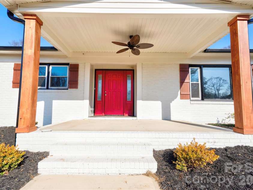 226 Hardin Circle, Grover, NC 28073.  MLS# CAR4418091, YatesRealty ID 46725. 