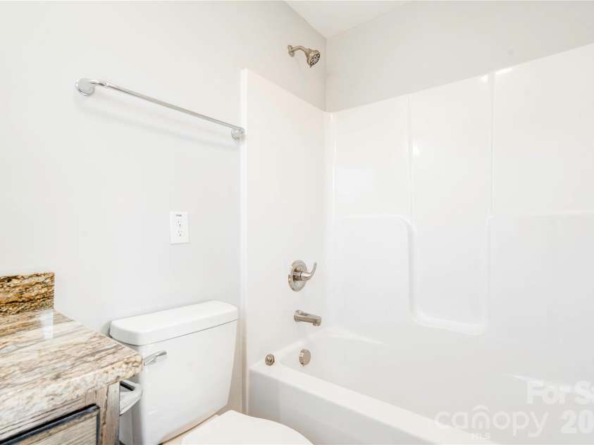 226 Hardin Circle, Grover, NC 28073.  MLS# CAR4418091, YatesRealty ID 46725. 