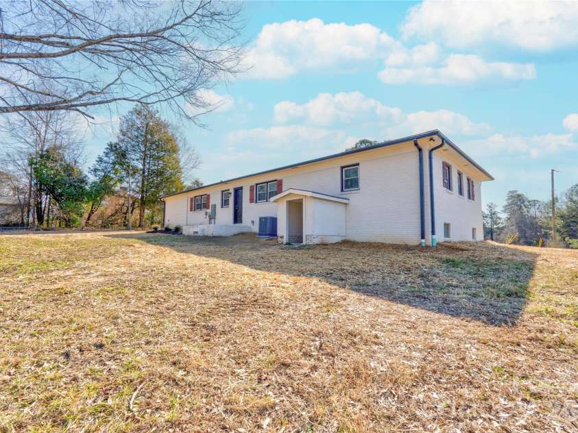 226 Hardin Circle, Grover, NC 28073.  MLS# CAR4418091, YatesRealty ID 46725. 