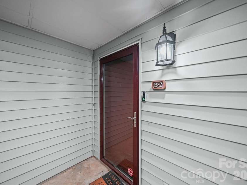 503 Gooseneck Drive, Cary, NC 27513.  MLS# CAR4418013, YatesRealty ID 46726. 