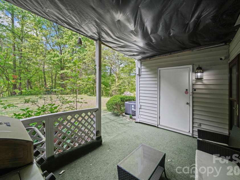 503 Gooseneck Drive, Cary, NC 27513.  MLS# CAR4418013, YatesRealty ID 46726. 