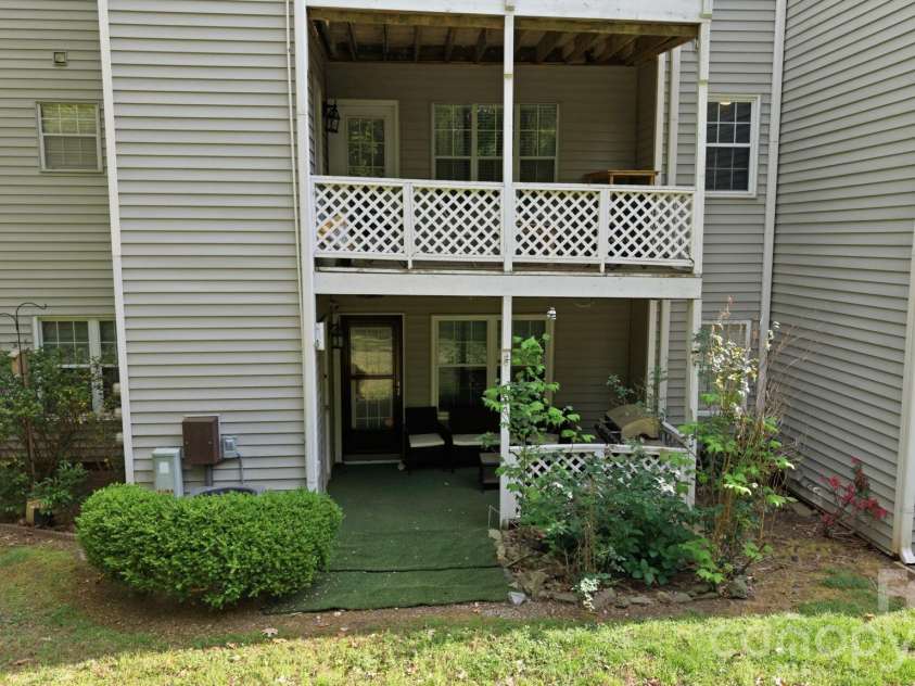 503 Gooseneck Drive, Cary, NC 27513.  MLS# CAR4418013, YatesRealty ID 46726. 