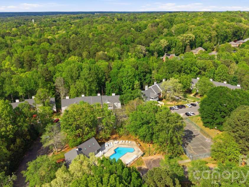 503 Gooseneck Drive, Cary, NC 27513.  MLS# CAR4418013, YatesRealty ID 46726. 
