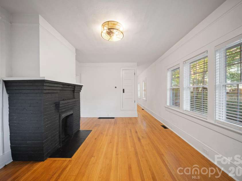 124 State Street, Asheville, NC 28806.  MLS# CAR4418133, YatesRealty ID 46728. 