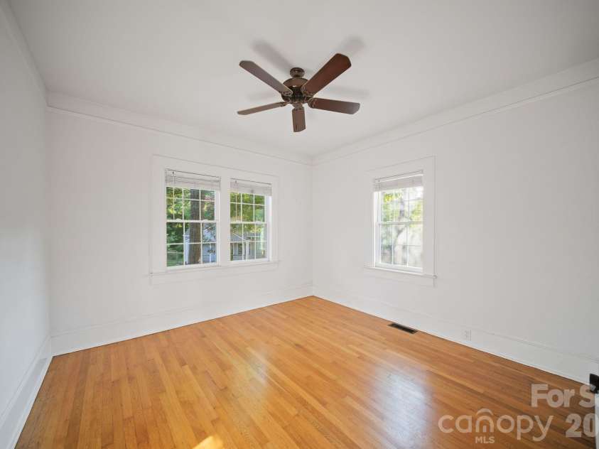 124 State Street, Asheville, NC 28806.  MLS# CAR4418133, YatesRealty ID 46728. 