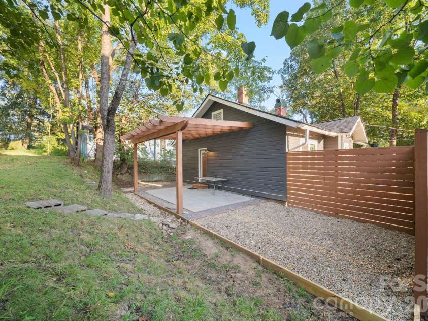 124 State Street, Asheville, NC 28806.  MLS# CAR4418133, YatesRealty ID 46728. 