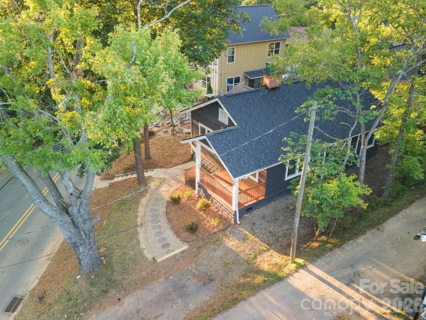 124 State Street, Asheville, NC 28806.  MLS# CAR4418133, YatesRealty ID 46728. 