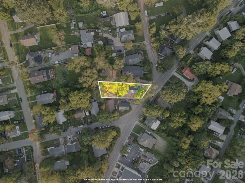124 State Street, Asheville, NC 28806.  MLS# CAR4418133, YatesRealty ID 46728. 