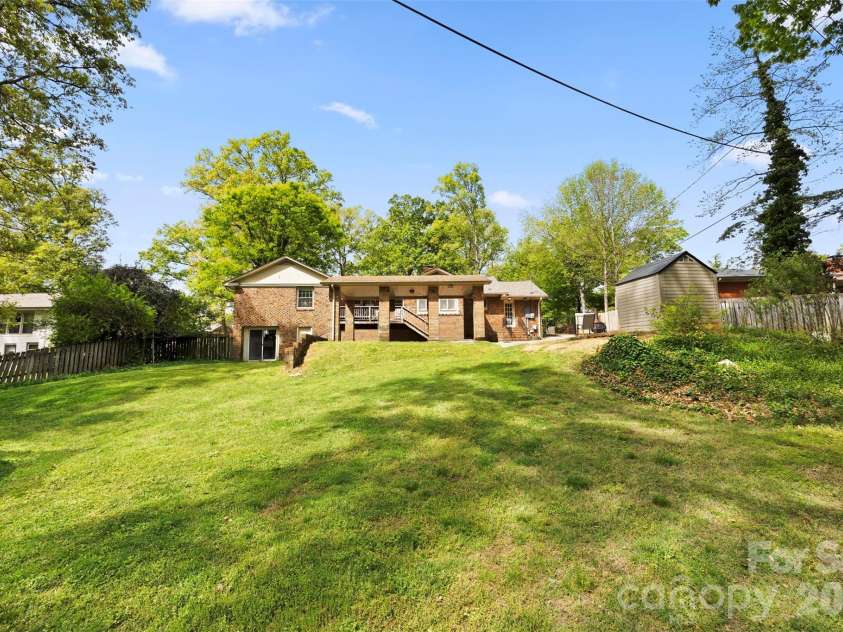 828 6th Street, Albemarle, NC 28001.  MLS# CAR4367495, YatesRealty ID 46729. 