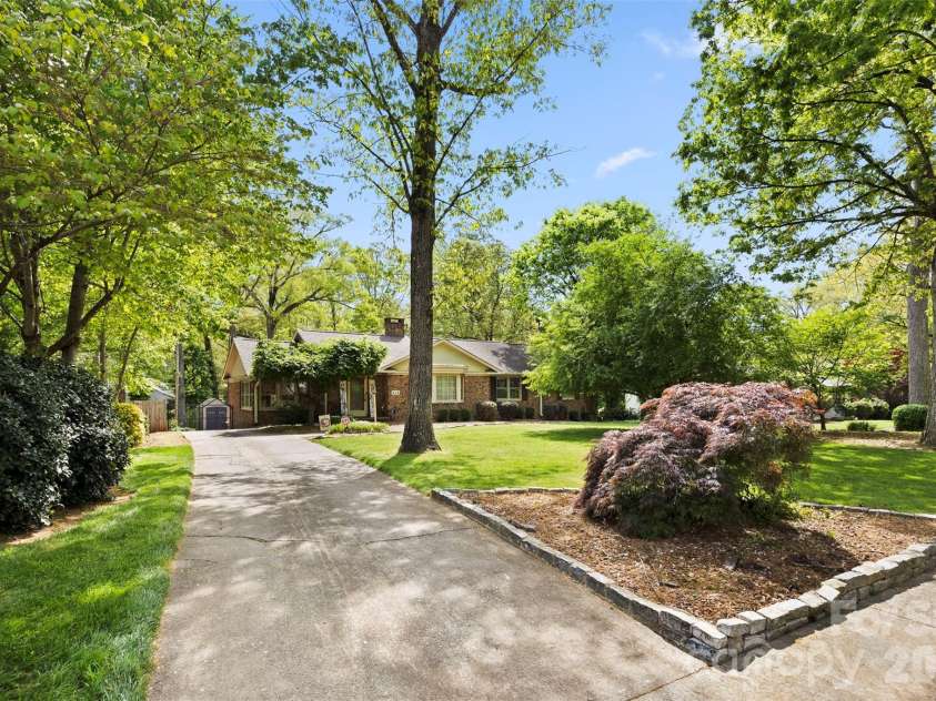 828 6th Street, Albemarle, NC 28001.  MLS# CAR4367495, YatesRealty ID 46729. 
