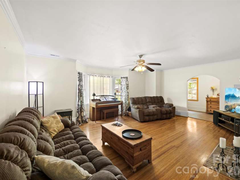 828 6th Street, Albemarle, NC 28001.  MLS# CAR4367495, YatesRealty ID 46729. 