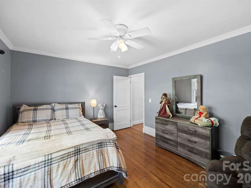 828 6th Street, Albemarle, NC 28001.  MLS# CAR4367495, YatesRealty ID 46729. 