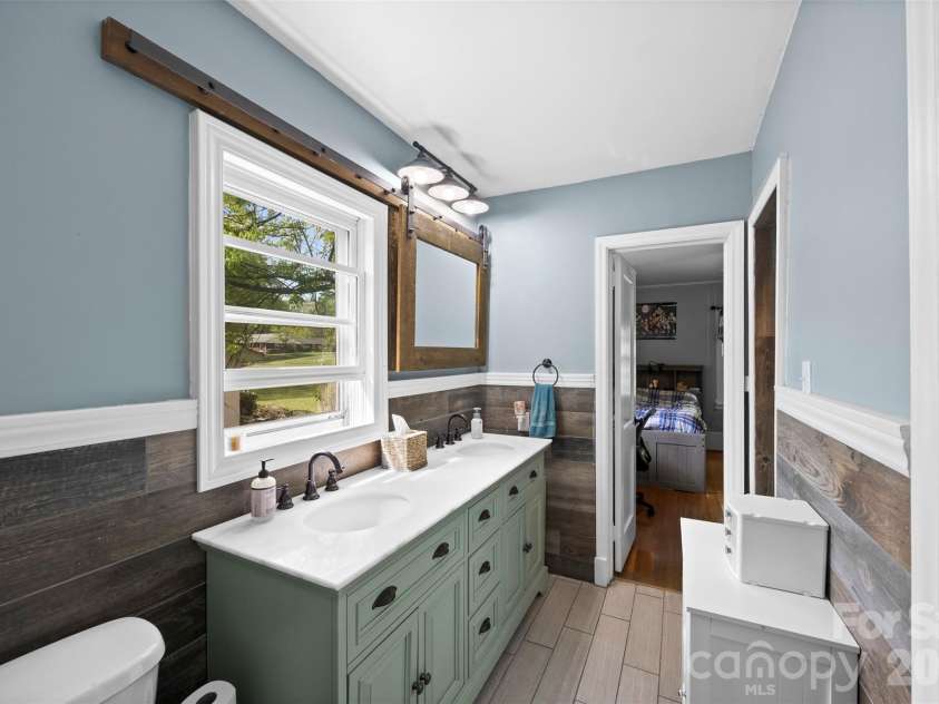 828 6th Street, Albemarle, NC 28001.  MLS# CAR4367495, YatesRealty ID 46729. 